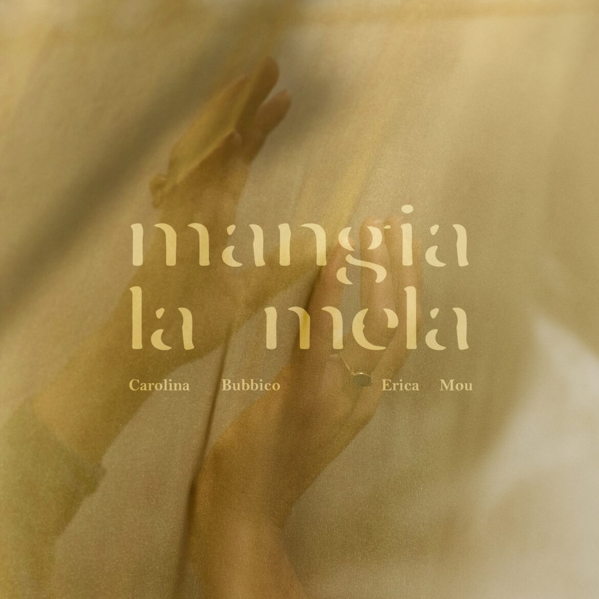 Erica Mou e Carolina Bubbico. In uscita il 26 marzo il singolo “Mangia la mela”